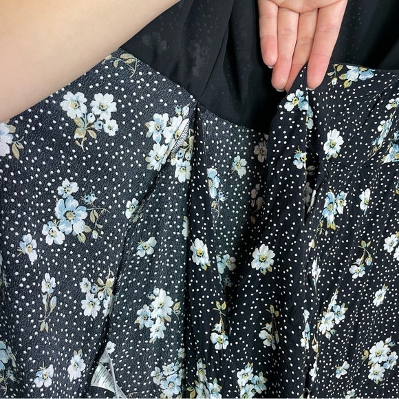 Loft Women’s Floral Polka Dot Wrap Romper Dress Size 4 Flutter Ruffle Boho - Picture 10 of 11